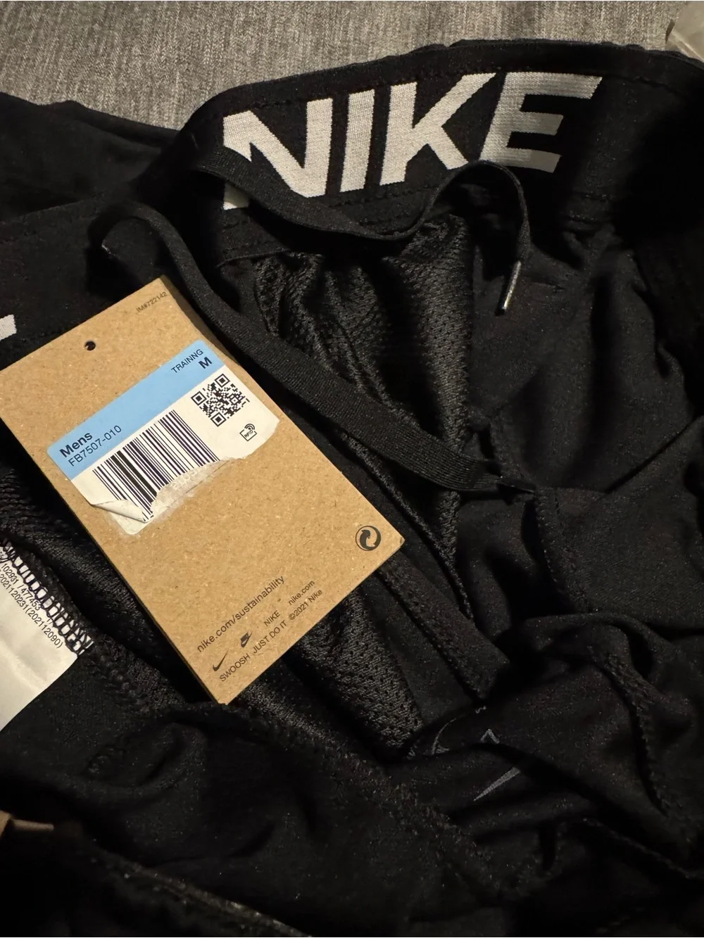 Nike Totality Black Athletic Track Pants with White Swoosh Size Medium